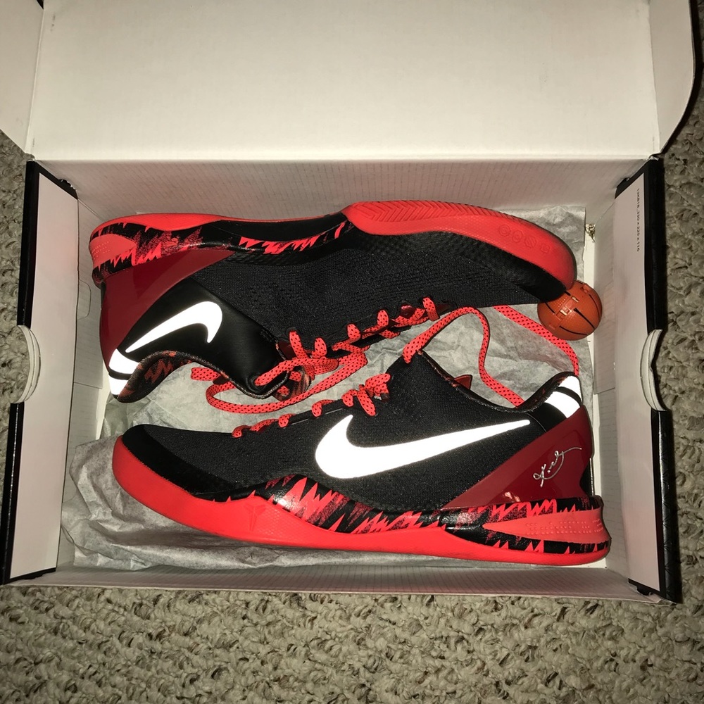 Kobe 8 System PP (size 9) - Picture 1 of 8